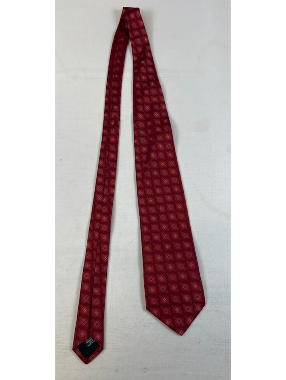 Hugo Boss Men Red Geometric Silk Italian Designer Necktie Silk Neckwear